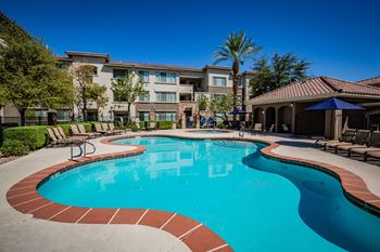 Centennial at 5th apartments resort-style swimming pool
